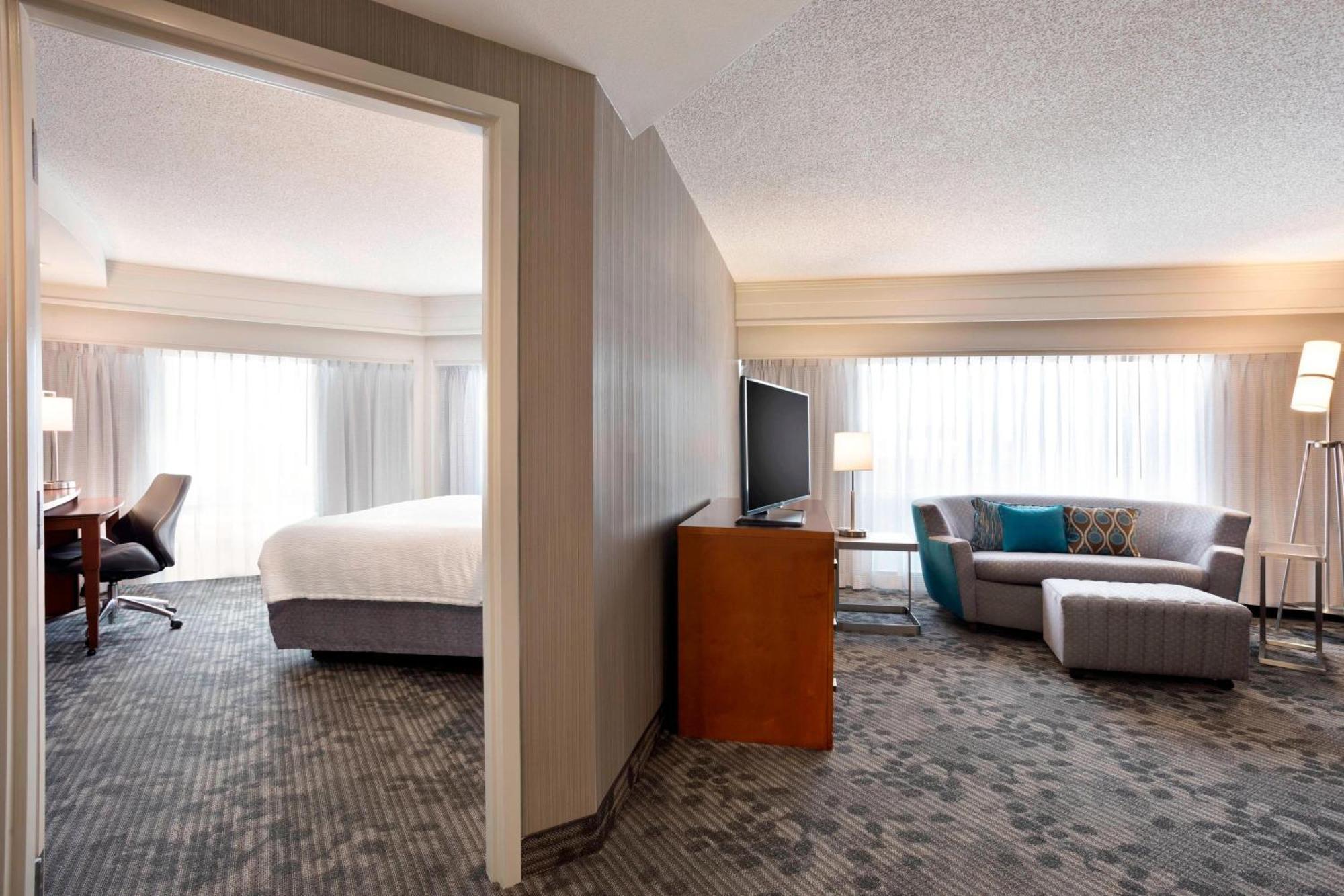 Courtyard By Marriott Fort Smith Downtown Exterior photo